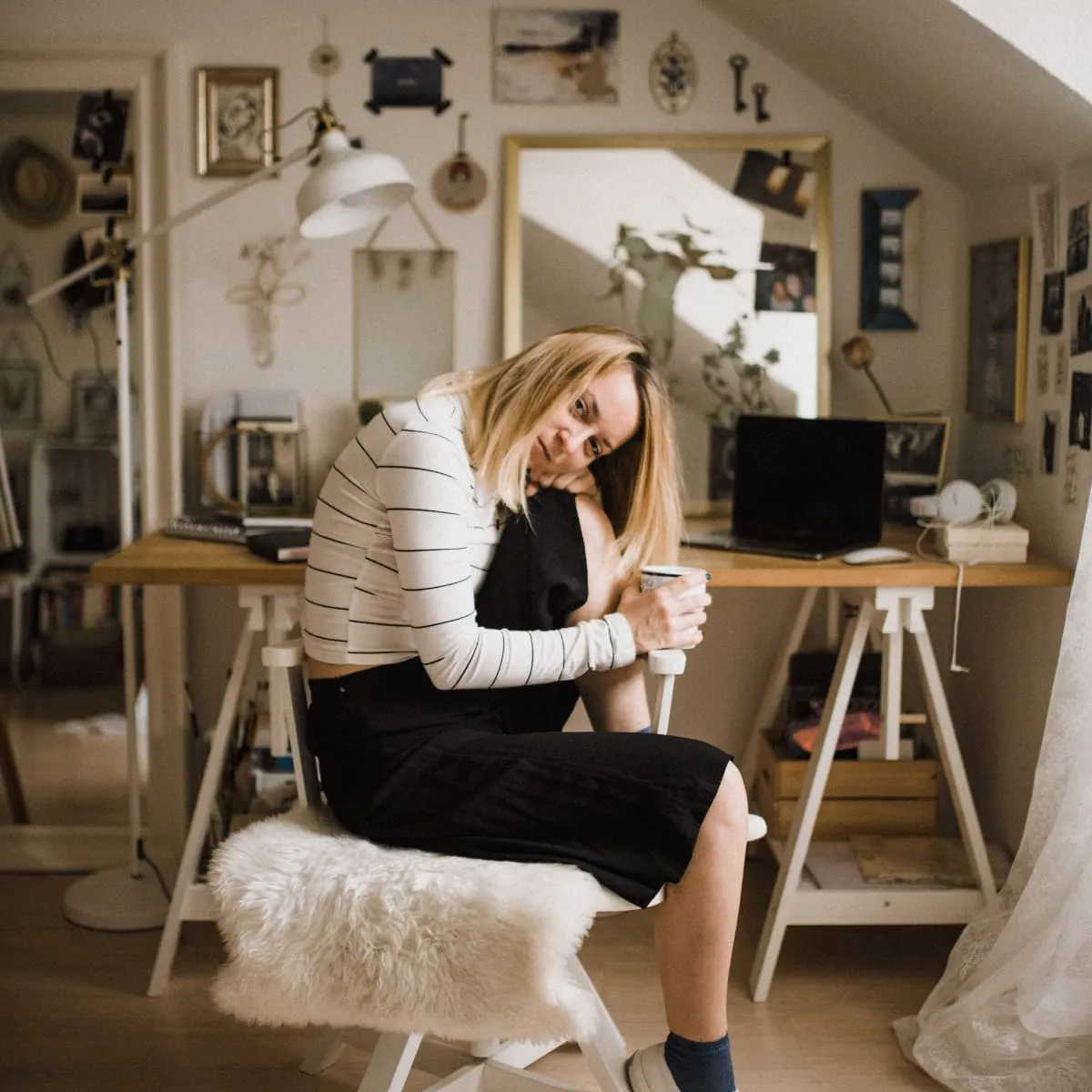 I’m Monica. I will create design that can give you value